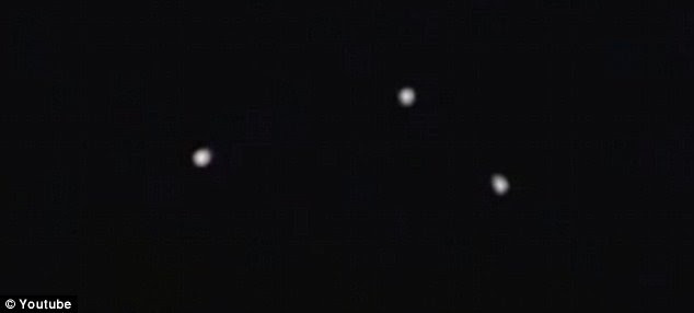 The three lights then solidified into three points as they appeared to hover over El Paso