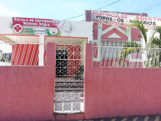 Escola de Enfermagem Menino Jesus - Escola