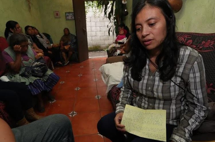 Gloria Cojolón, esposa de José Antonio Castillo, mantém a esperança de encontrá-lo vivo. (Foto da imprensa livre: Stuart Paredes)