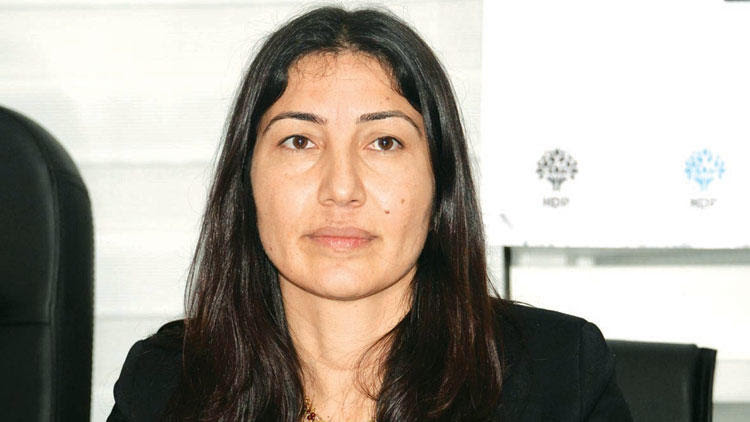 Η πρώην βουλευτής του HDP Λεϊλά Μπιρλίκ ζητά άσυλο από την Ελλάδα | tanea.gr Η πρώην βουλευτής του HDP Λεϊλά Μπιρλίκ ζητά άσυλο από την Ελλάδα | tanea.gr