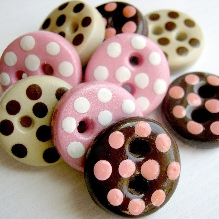 Neapolitan Candies (handmade buttons set of 9)