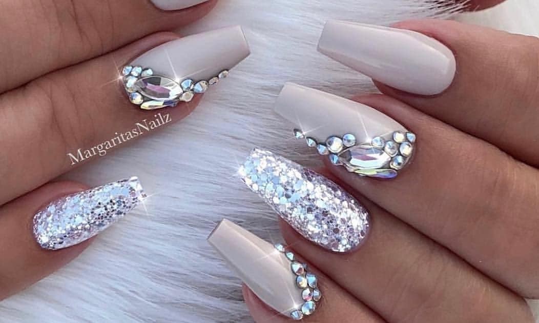 Coffin Nails Design 2021 : It looks natural and nice holding the color