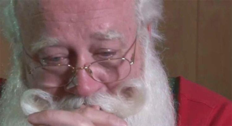 Papai Noel se emocionou ao relembrar contato com menino - Foto: Reprodução | Knoxnews.com