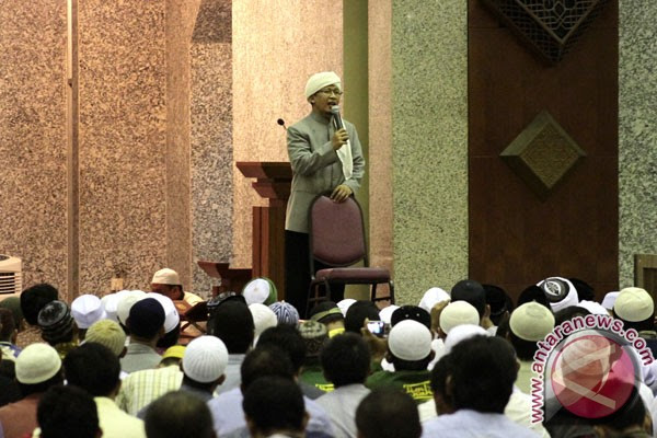 Ceramah Maulid Nabi Muhammad Saw 2010 - Hijriyah S