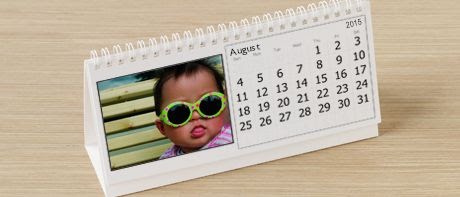 Family Guy 2021 Desk Calendar - YEARMON