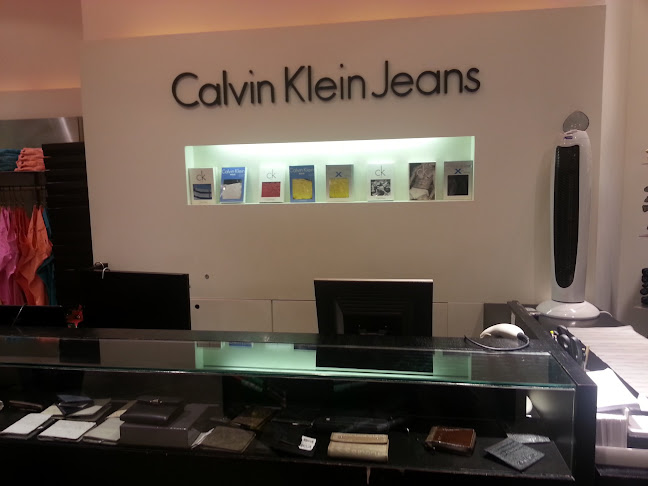 Avaliações sobre Calvin Klein Jeans em Curitiba - Loja de roupa