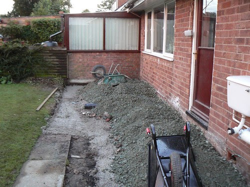 Conservatory rebuild - Day 4
