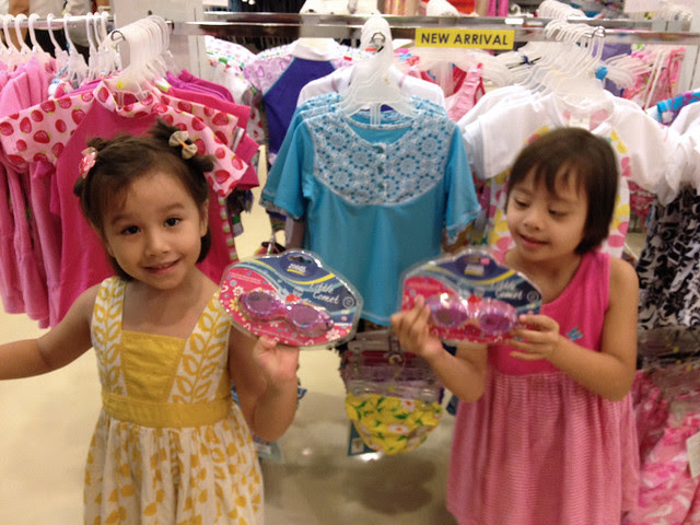 The kids chose their goggles at Ocean Paradise