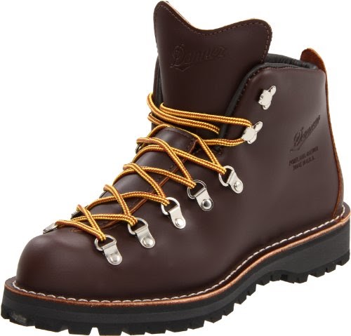 cheap trekking boots