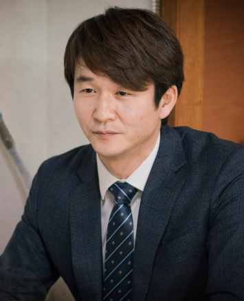 Jong-Tae Kimçç
§ç