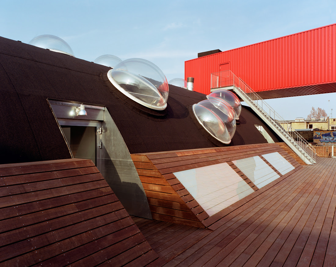 http://www.archdaily.com/wp-content/uploads/2009/02/2068187858_sja-9-photographer-vegar-moen.jpg