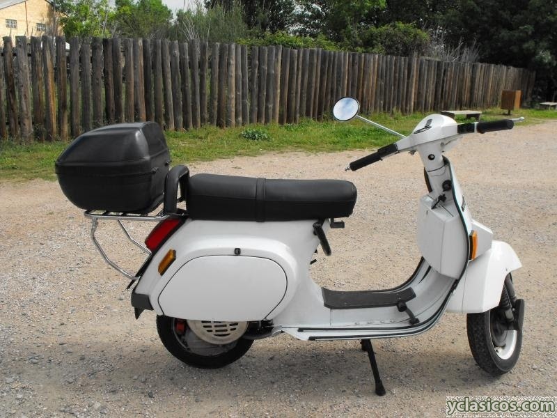 Vespa 125s 50th