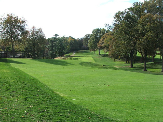 Playing the Top 100 Golf Courses in The World: St. Louis Country Club