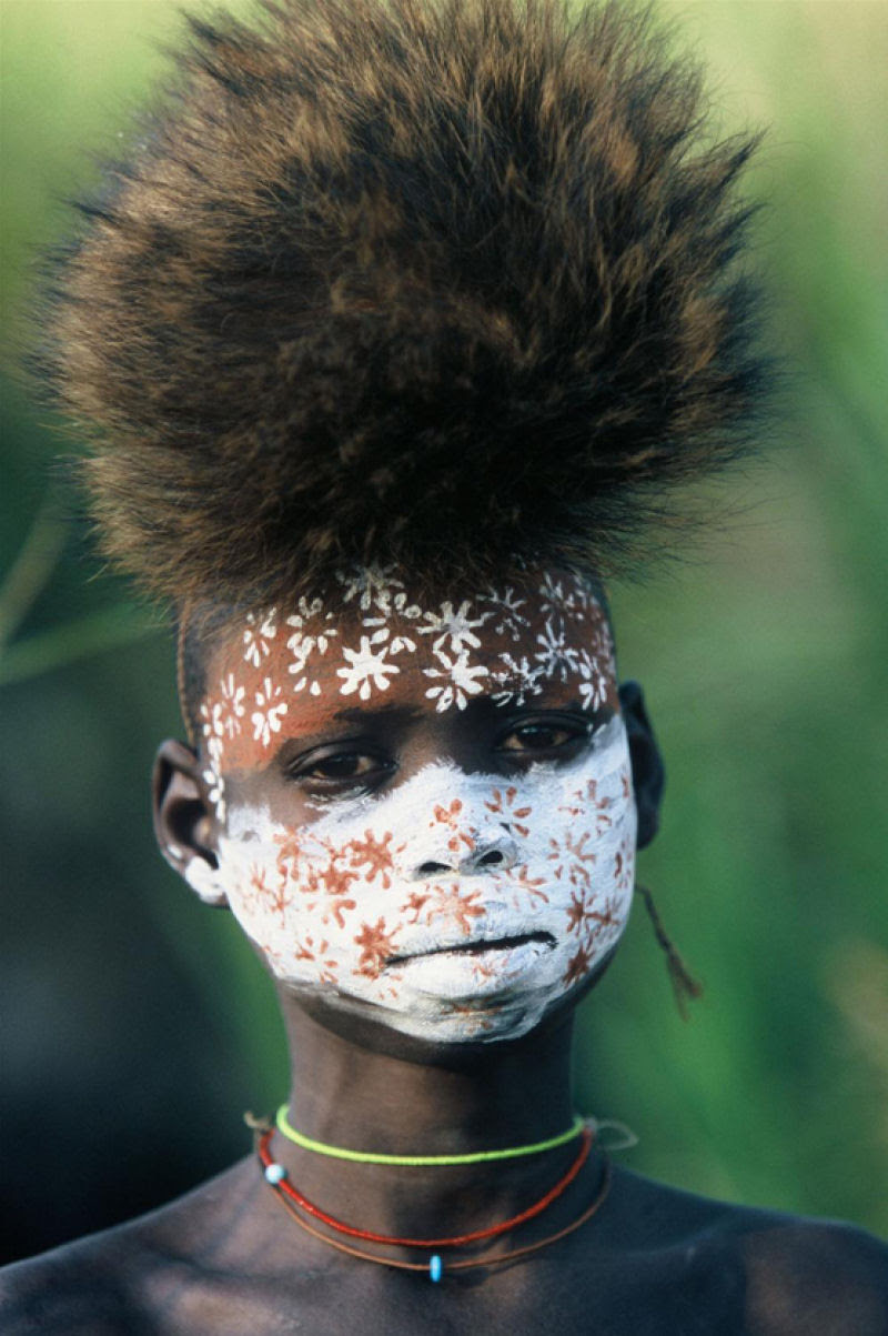 A beleza das Tribos Surma e Mursi, uma cultura em perigo, no sul de Etiópia 04