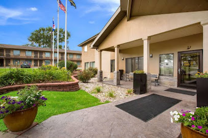 Quality Inn and Suites Lawrence – University Area hotel