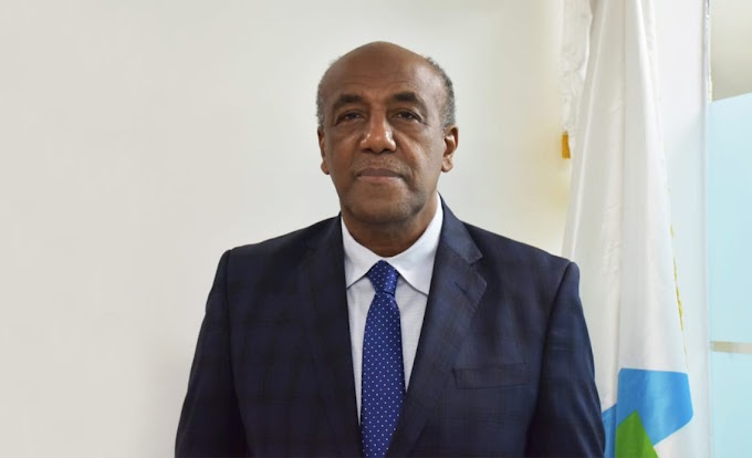 MINISTRO ALMONTE: “ELIMINAR SUBSIDIOS IMPLICA MEJORAR DESEMPEÑO DE LAS EDE”