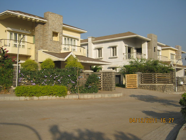 Visit to Paranjape Schemes' Forest Trails, Bungalows, 2 BHK & 3 BHK Flats at Bhugaon, Pune 411 042