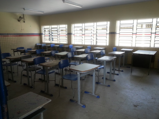 Comentários e avaliações sobre Escola Prof Jordão Emerenciano
