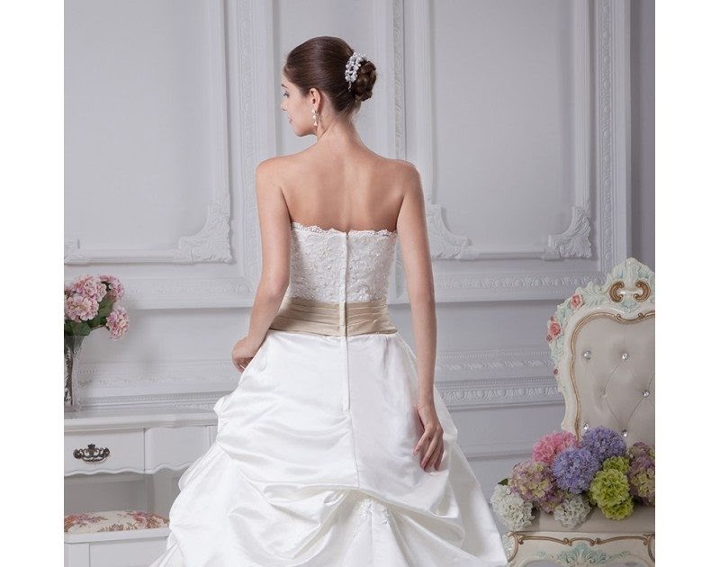 Champagne Wedding Dress Vs White designcalk