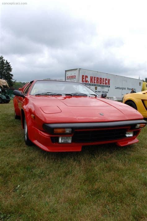1985 Lamborghini Jalpa P350 GTS at the Le Belle Macchine d'Italia 1985 Lamborghini Jalpa P350 GTS at the Le Belle Macchine d'Italia