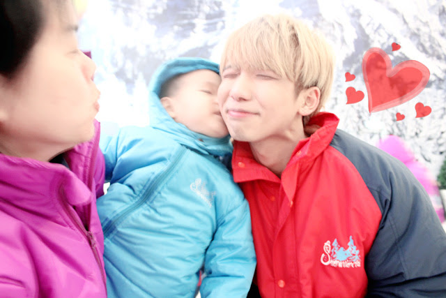 typicalben at snow world kiss by baby lol