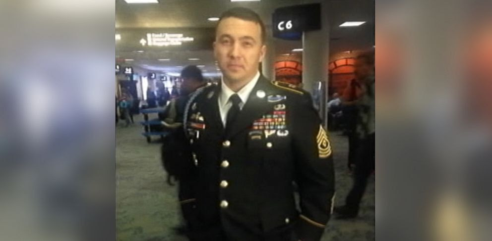 PHOTO: An Army Ranger on a flight from Portland Ore. to Charlotte, North Carolina was not allowed to hang up his uniform during the flight. 