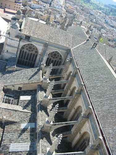 Cruz latina de la Catedral de Toledo vista desde la torre