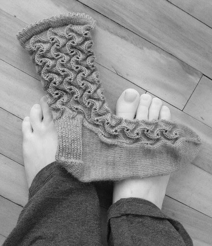 Scroll Lace Sock