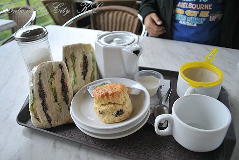 Boh Plantation, Sg Palas - tea or rather lunch tuna and egg sandwiches (RM5 each) and a pot of cardamon and clove tea (RM6)