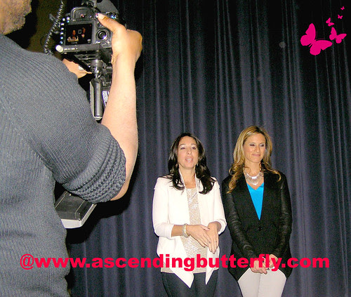 The Moms intro Ed Burns Fitzgerald Family Christmas Mamarazzi 01 WATERMARKED