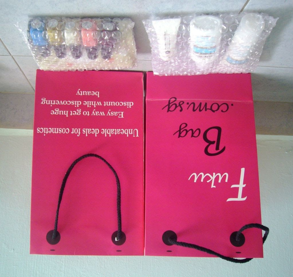 FukuBagMysteryGift06.jpg