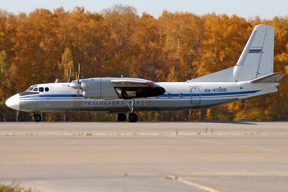 Пасажирський літак Ан-24 Пасажирський літак Ан-24
