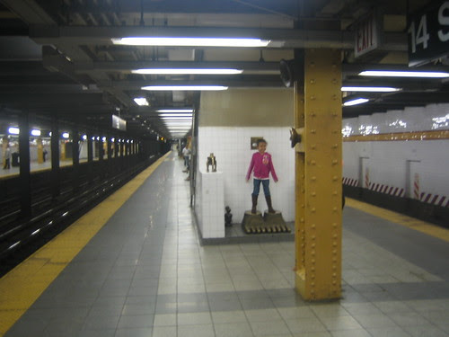 Sculpture by
Tom Otterness, New York Subway 10 September 2010 _7789