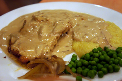 Pork Chops with Country gravy (RM23.00)