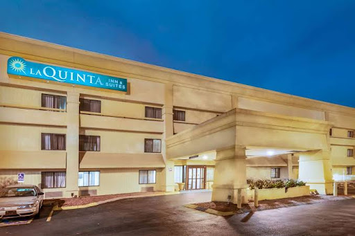 La Quinta Inn & Suites by Wyndham Nashville Airport