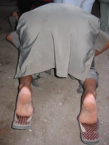 memuliakan_kaki2