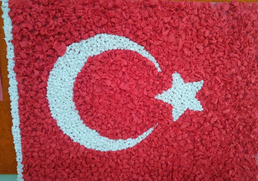 Okul Oncesi Turk Bayragi Boyama WRHS