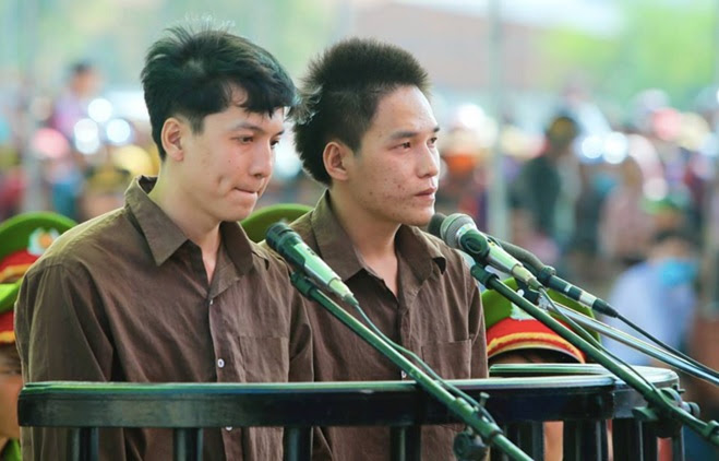 Cận cảnh ánh mắt khó đoán của Nguyễn Hải Dương tại tòa - ảnh 4 Hình ảnh Cận cảnh ánh mắt khó đoán của Nguyễn Hải Dương tại tòa số 4