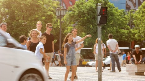 Dancing-traffic-signals-5