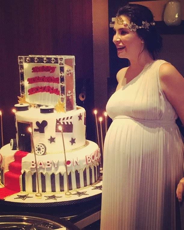 Neslişah Alkoçlar 'baby shower' yaptı