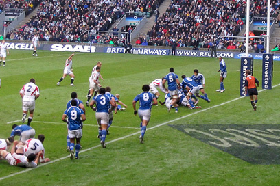 England vs. Samoa @ Twickenham - Samoa desperately try to defend