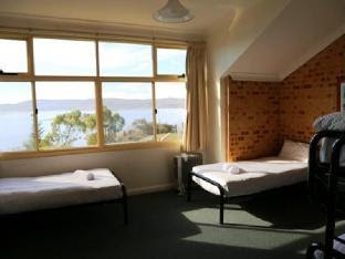Twin Seasons 2 Private Holiday Apartment Snowy Mountains