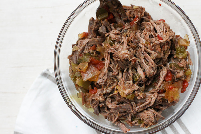 Machaca {Shredded Beef Tacos}// Loves Food, Loves to Eat Machaca {Shredded Beef Tacos}// Loves Food, Loves to Eat