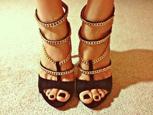 http://www.pinterest.com/pin/58828338857184661/ highclass-highfashion: highclass-highfashion