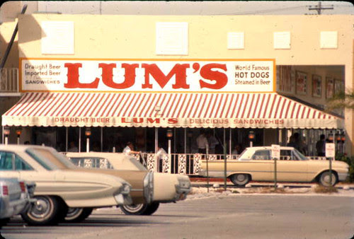 Lum's hot dog restaurant: Fort Lauderdale, Florida