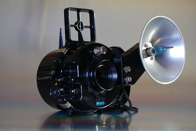 Nemrod Siluro with flash unit and XM-1 bulb via adapter