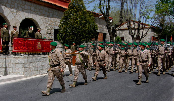 Desfile de la formación el 11 de mayo