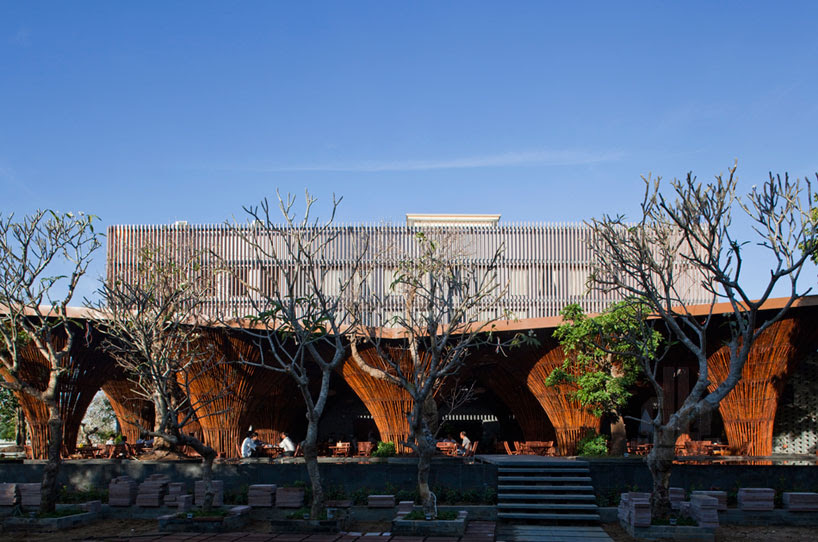 vo trong nghia architects kontum indochine cafe designboom