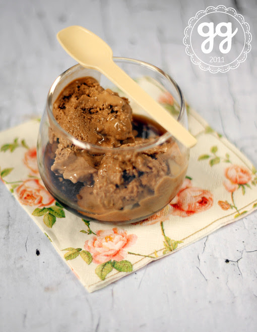 Gelato al caffè d'orzo affogato al nocino
