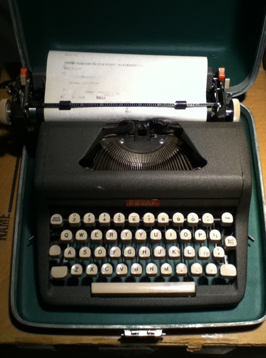 royalTypewriter royalTypewriter